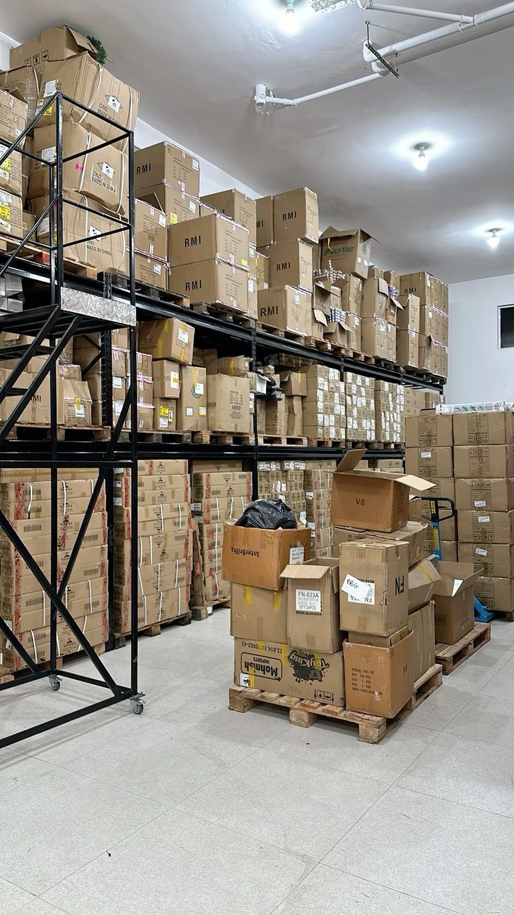 Retail & E-commerce Logo